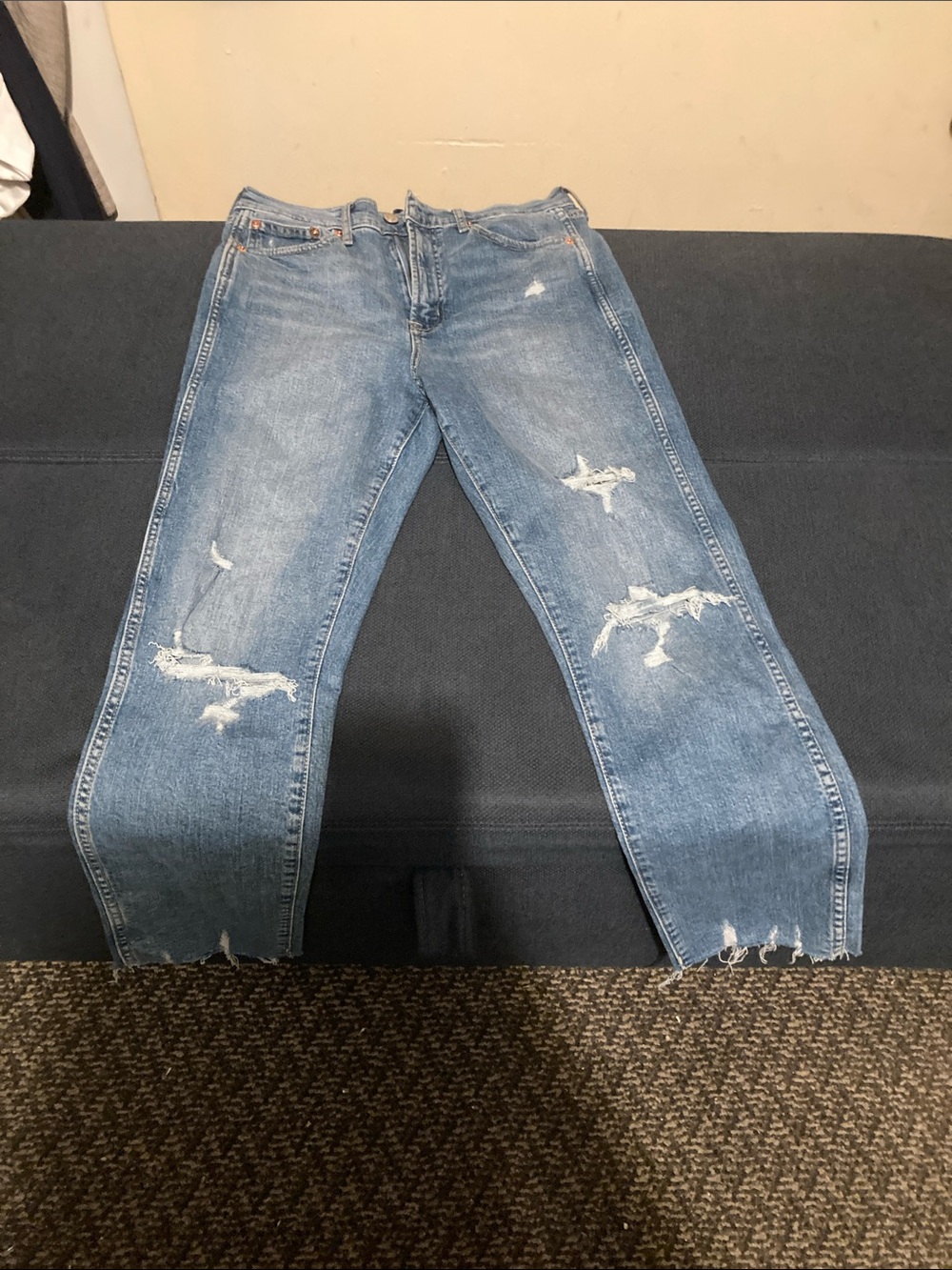 GAP Women's Light Blue Distressed Relaxed Jeans